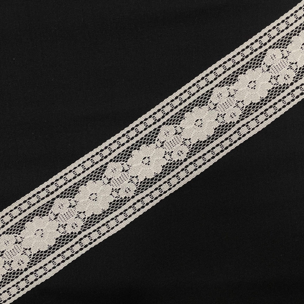 Ruban en Dentelle - Fleurs blanches