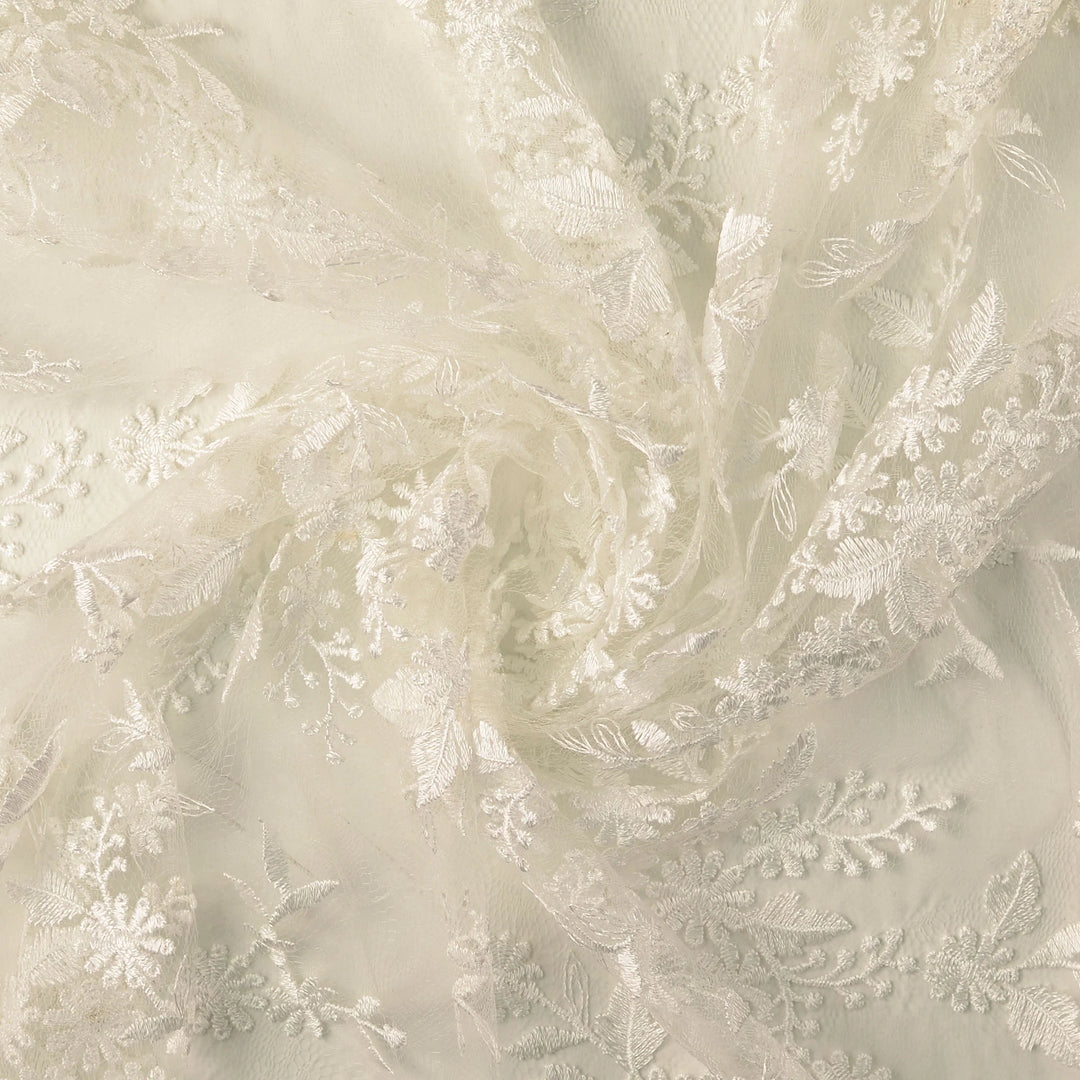 Tissu dentelle- Blanc à bord festonné - Biner Pinaton