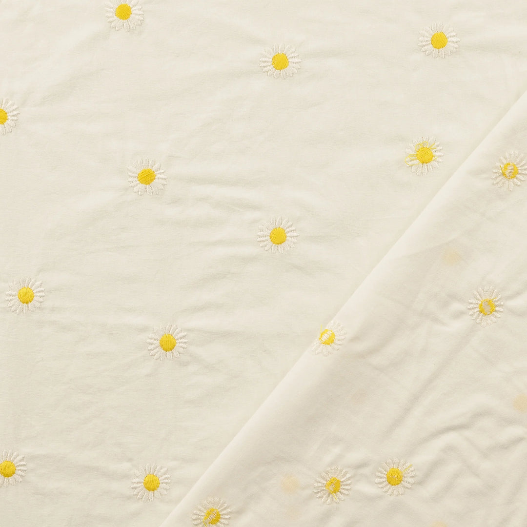 Tissu voile de coton- brodé marguerites